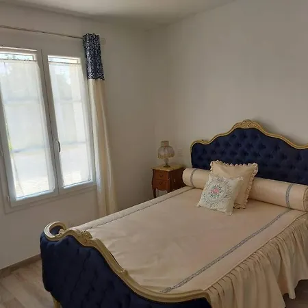 A Tribord: Maison Chaleureuse A 5min De La